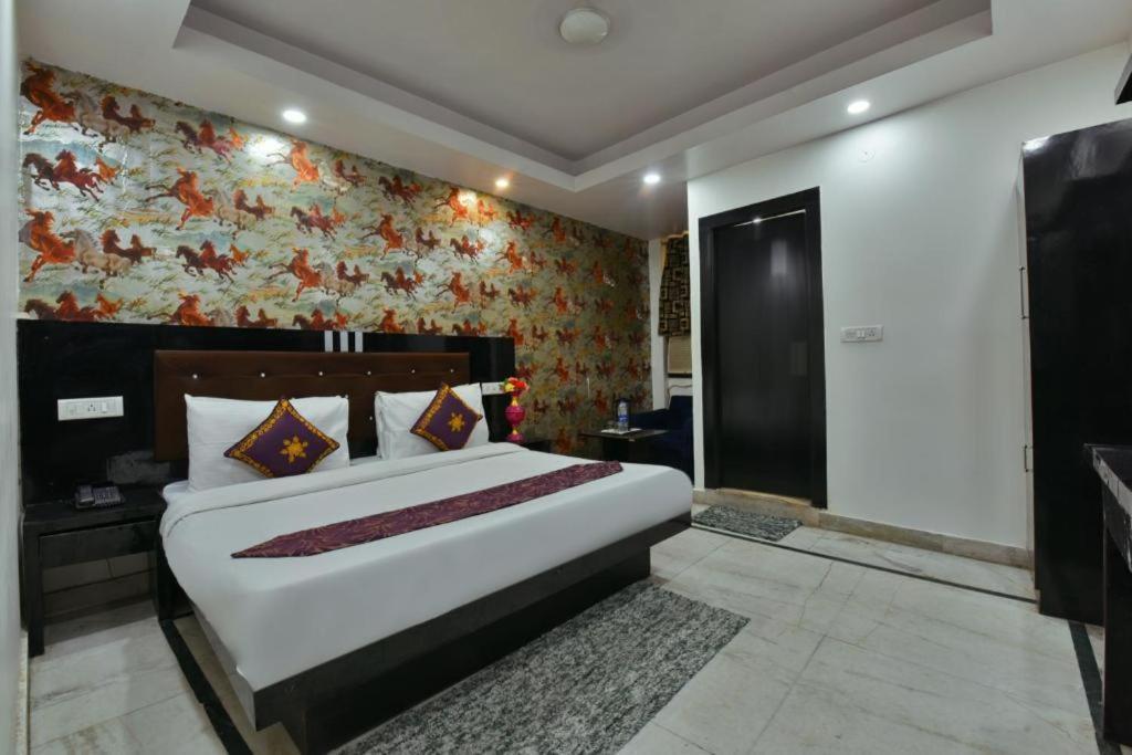 Hotel Shiva International Near By Igi Airport Új-Delhi Kültér fotó