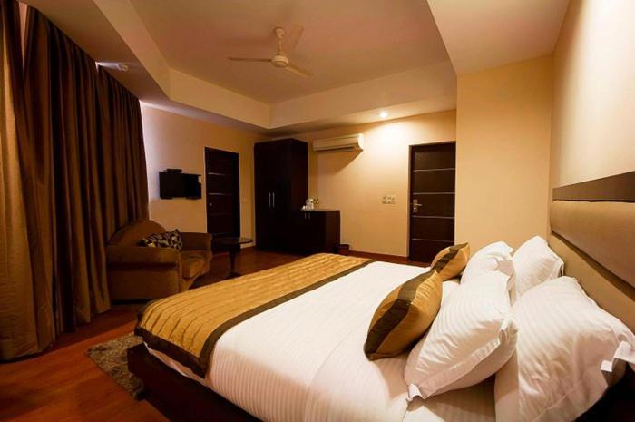 Hotel Shiva International Near By Igi Airport Új-Delhi Kültér fotó